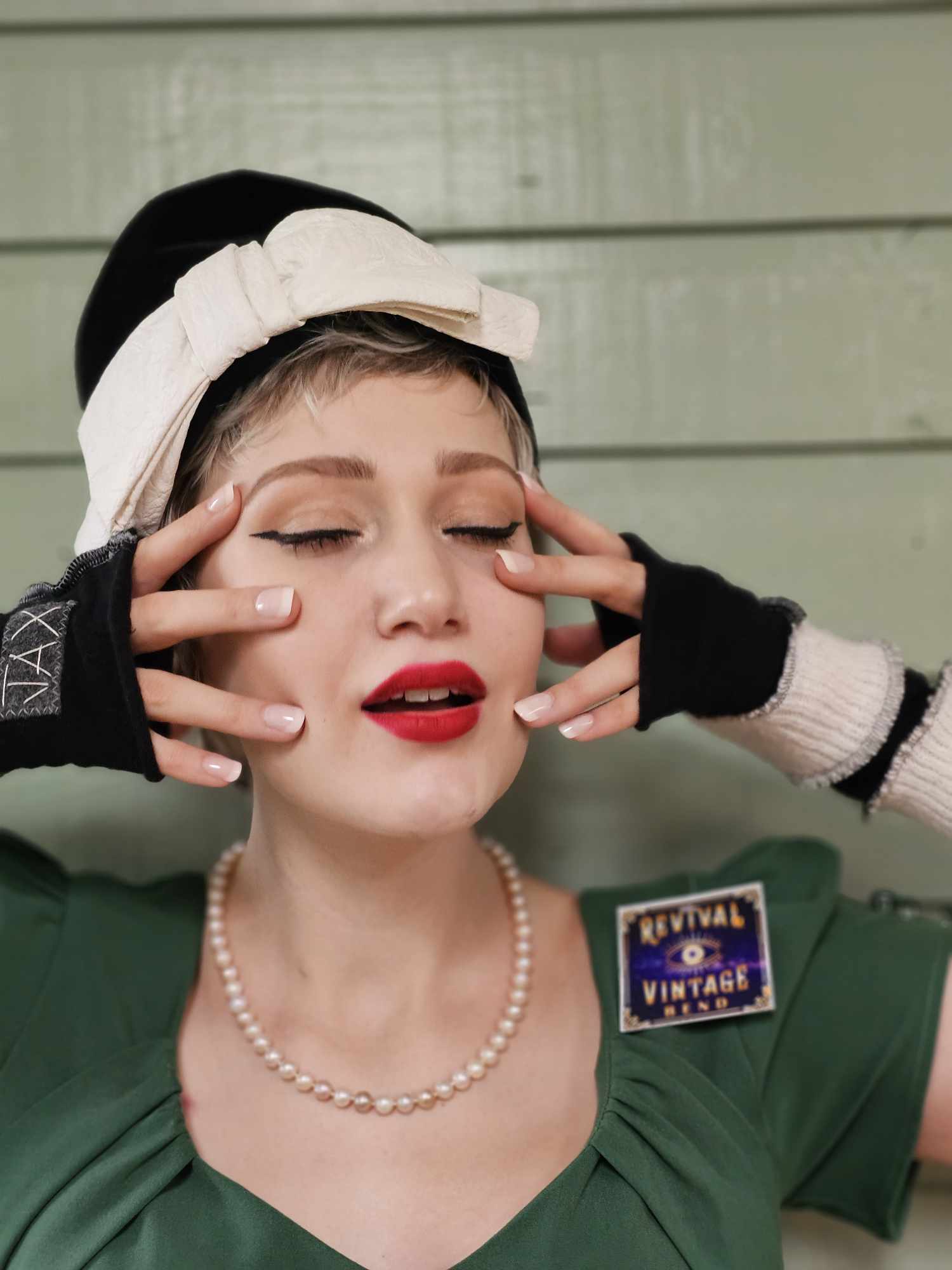 Cream and black upcycled Cashmere fingerless gloves. Rescued and recycled cashmere born again.