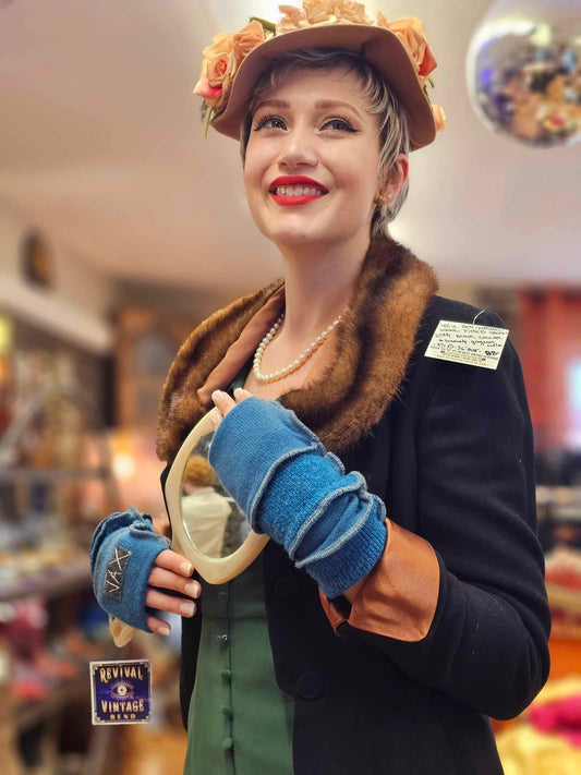 Soft Cashmere Teal base Jax fingerless gloves