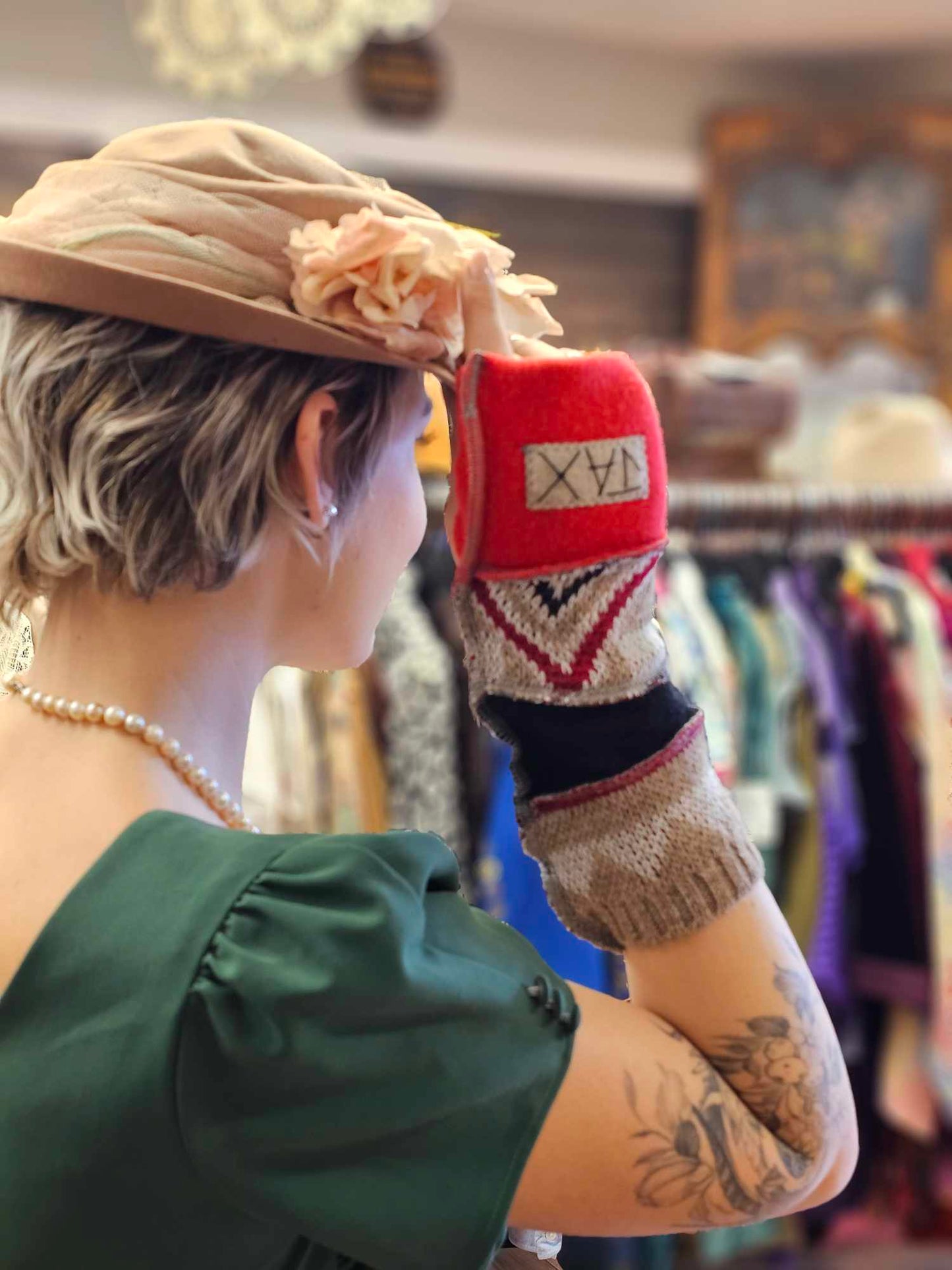 Soft Cashmere Speckled grey and black Jax fingerless gloves