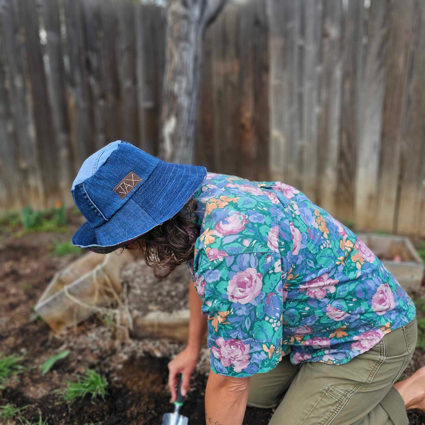 Upcycled Sun hat made with recycled denim jeans. Made in Bend Oregon by Jax Upcycled. jaxhats