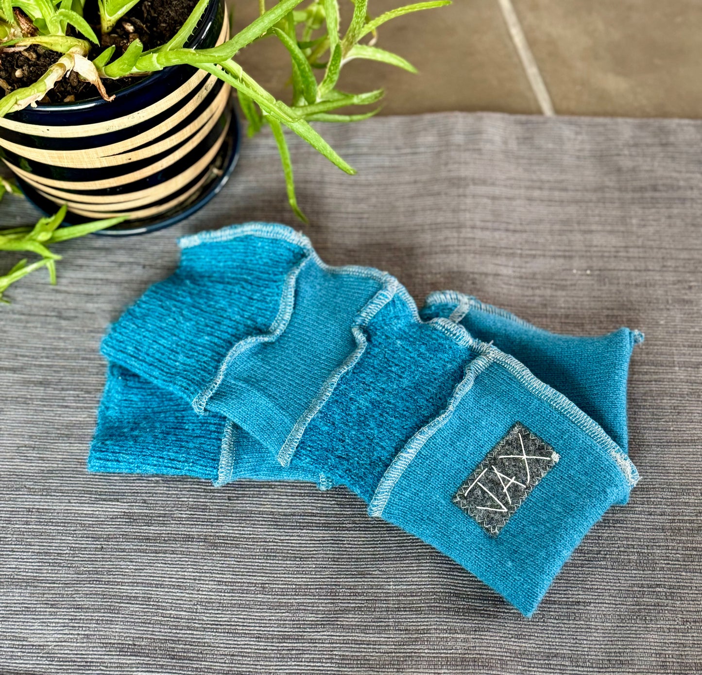 Soft Cashmere Teal base Jax fingerless gloves