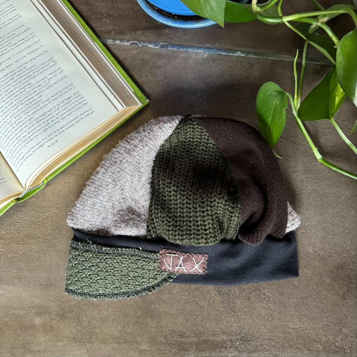 Choose a colorway Newsboy caps