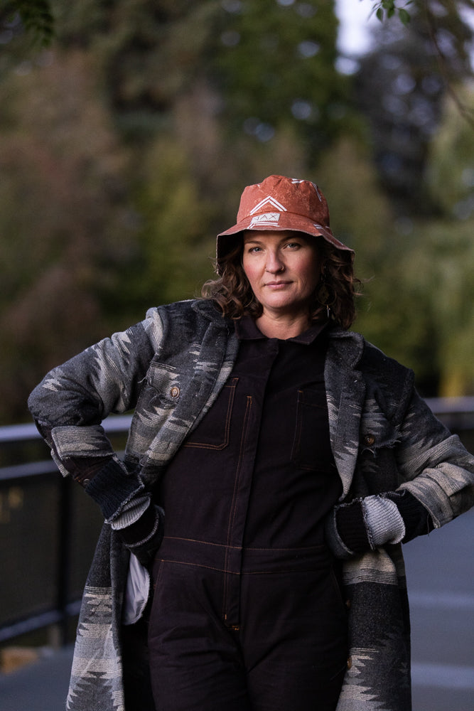 Rust canvas turned into an Adult bucket