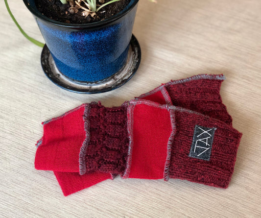 Upcycled mixed Red Jax texting gloves