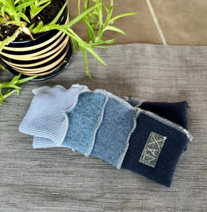 Soft Cash-mere Blue mix Jax fingerless gloves