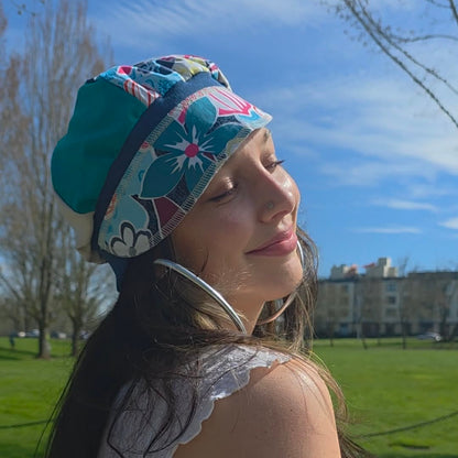 The Spring Hawaiian Upcycled cotton (98% cotton)