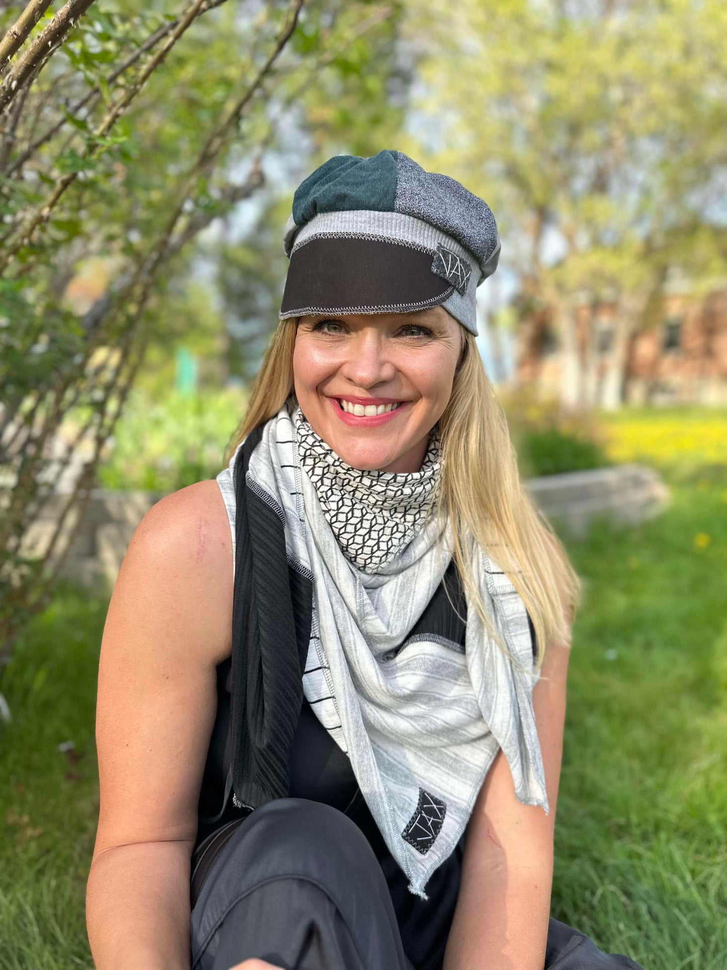 Green and grey upcycled flapper hat onesize