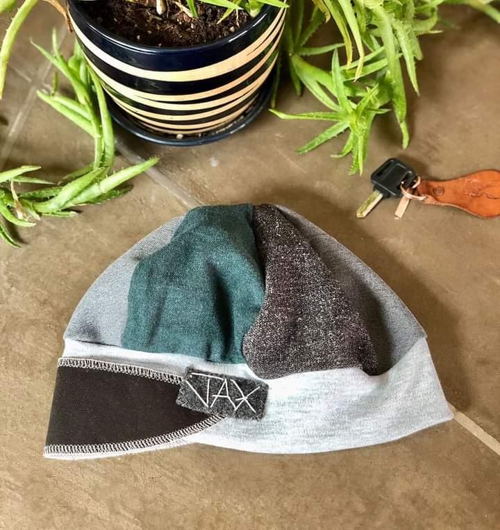 Green and grey upcycled flapper hat onesize