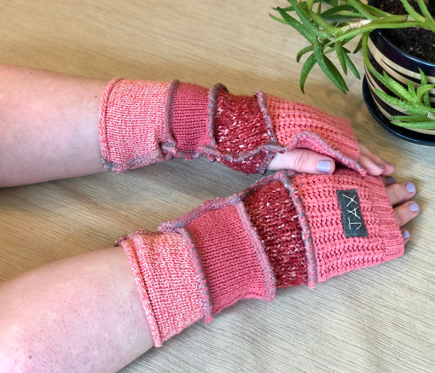 Upcycled mixed Pinks Jax texting gloves