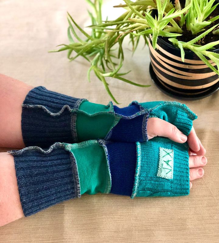 Upcycled mix One Color sweaters Fingerless texting gloves