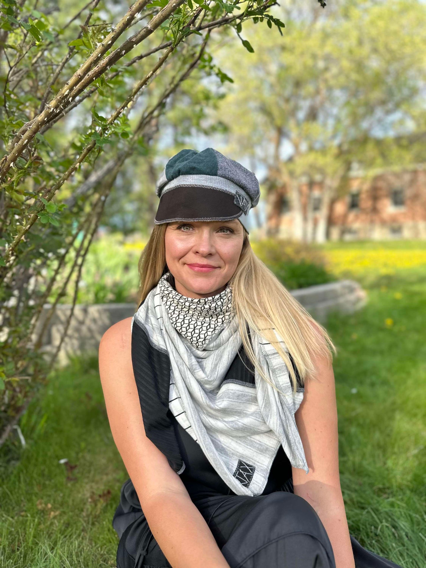 Green and grey upcycled flapper hat onesize